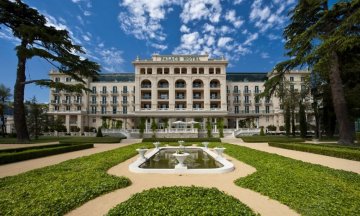 Hotel Kempinski Palace 